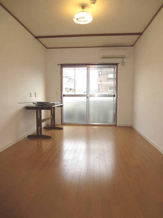 Living and room
