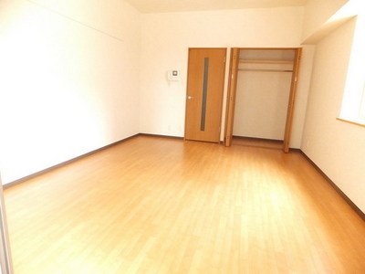 Living and room. ☆ Clean rooms, We relaxed ☆