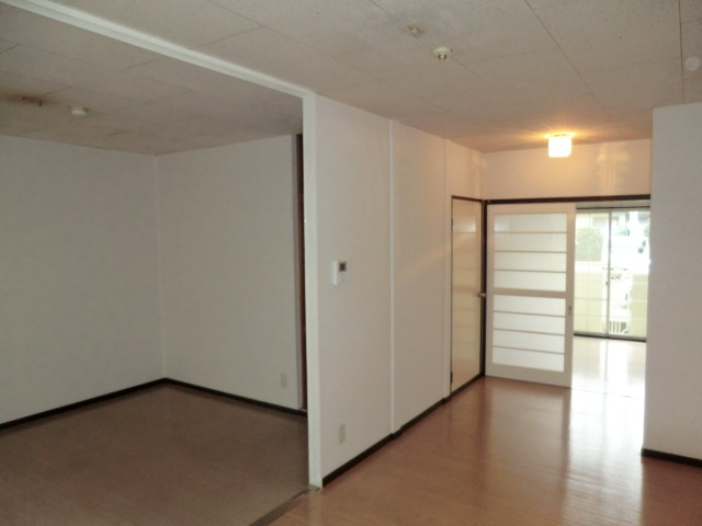 Living and room