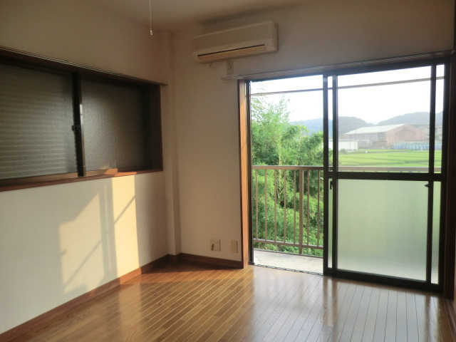Living and room
