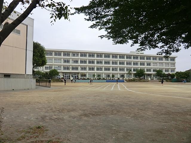 Junior high school. 620m until Machida Municipal Machida second junior high school