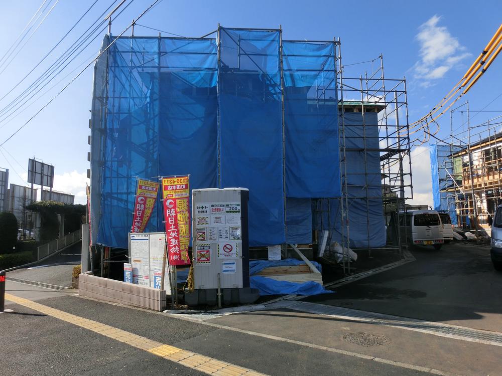 Local appearance photo. It is newly built condominiums of all 8 compartment. Please have a look the bright local. December 20, shooting 1 Building