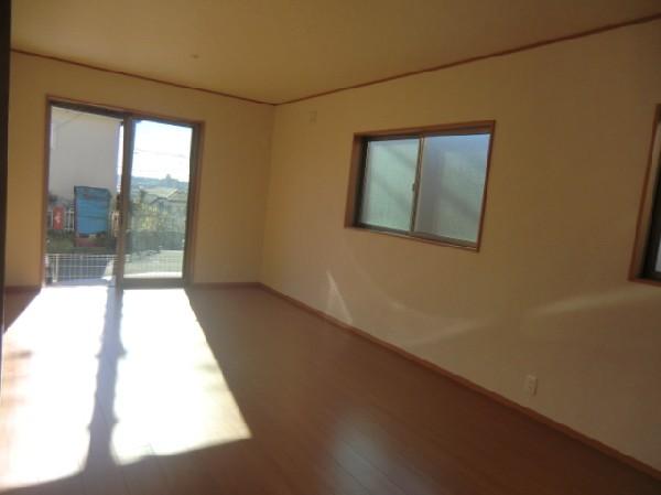 Living. Detached interior introspection Pictures - living a good per sun LDK