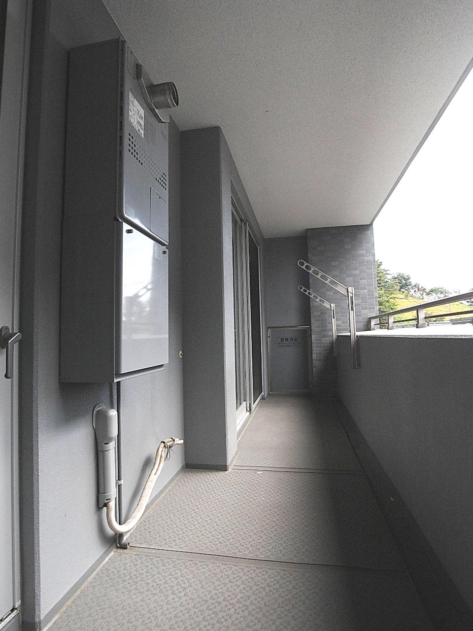 Balcony. Local (10 May 2013) Shooting