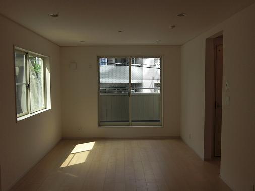 Non-living room. Building 2 room