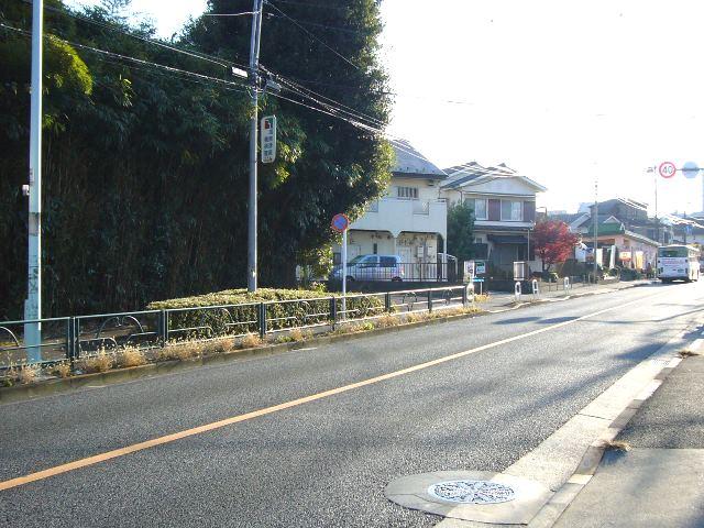 Local photos, including front road. Adjacent road (public road 13m)