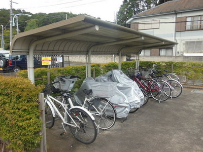 Other common areas. Spacious parking lot