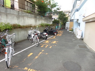 Parking lot