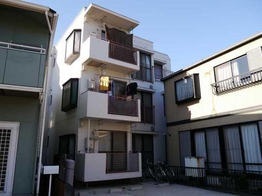 Local appearance photo