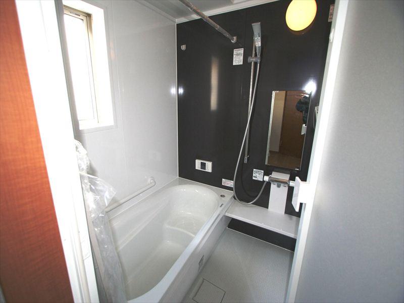 Same specifications photo (bathroom). Same specifications