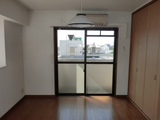 Other room space