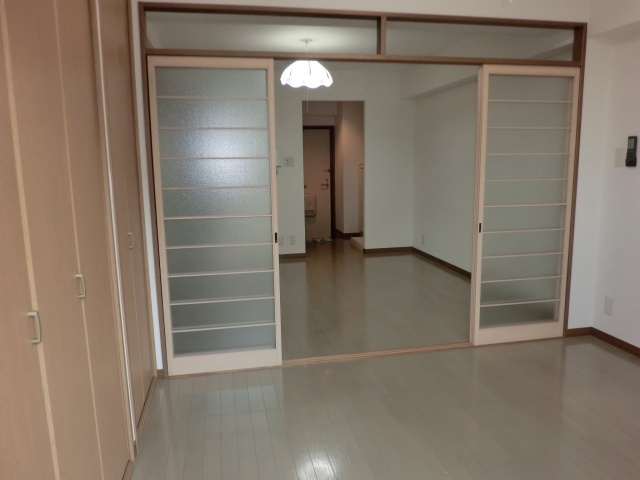 Living and room