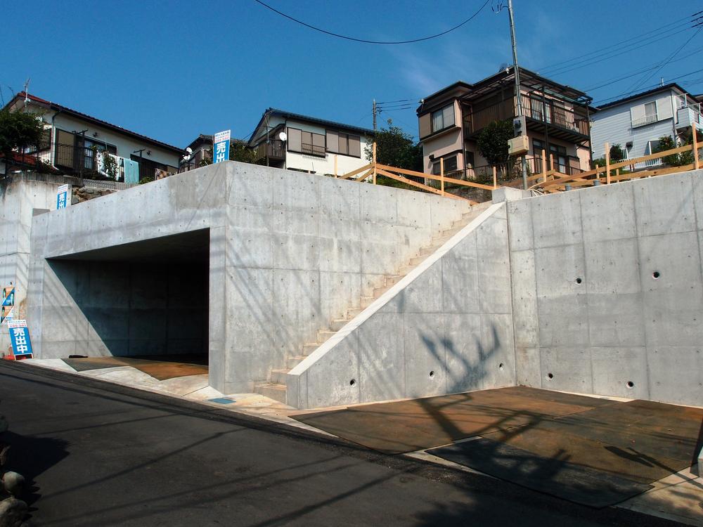 Local photos, including front road. Local (August 2013) Shooting