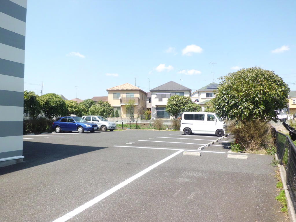 Parking lot