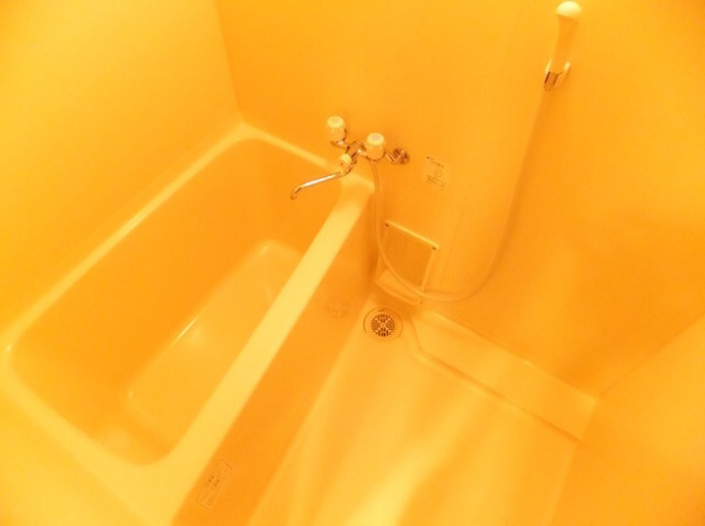 Bath. Bathing chelate physician
