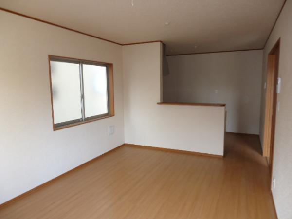 Same specifications photos (living)