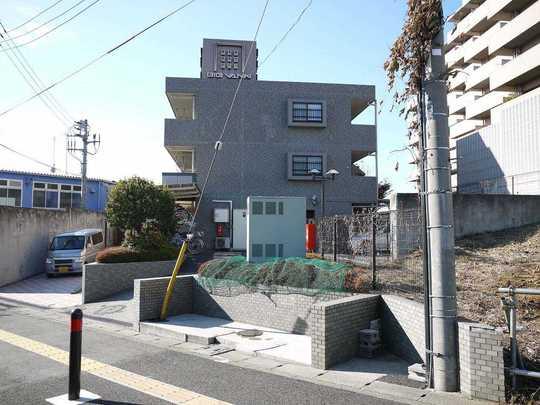 Local appearance photo