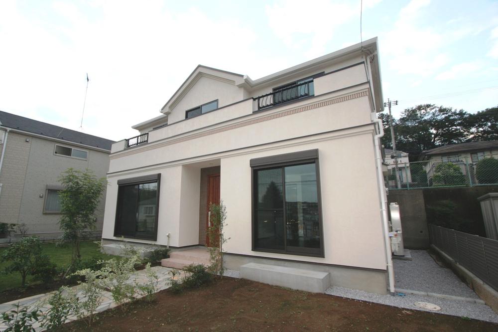 Sale already cityscape photo. Local (10 May 2013) Shooting