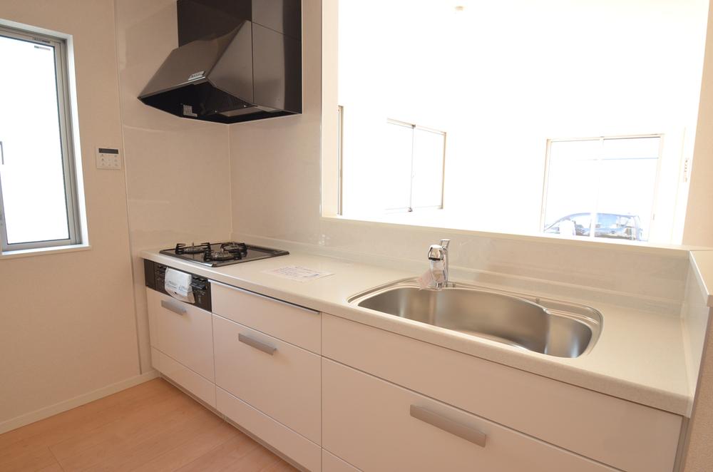 Kitchen. Indoor (12 May 2013) Shooting B Building