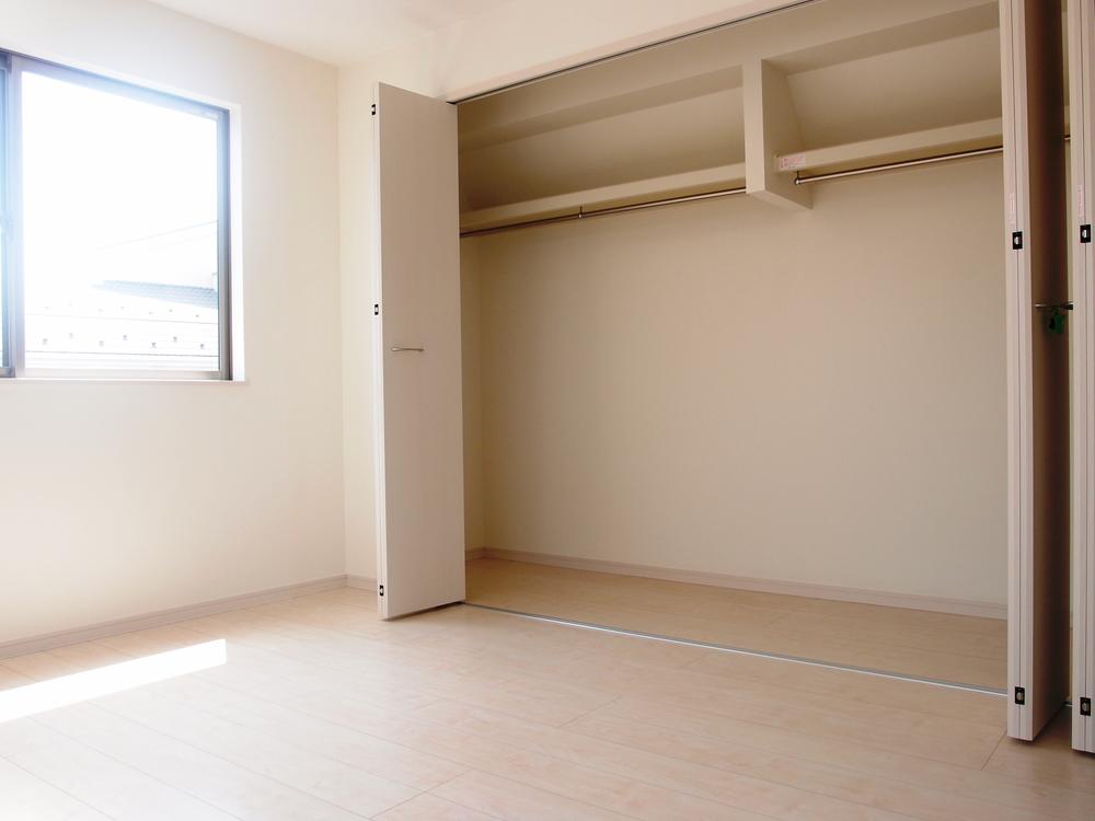 Non-living room. Local (July 2013) Shooting