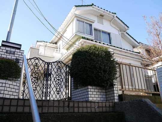 Local appearance photo. Per south terraced hill in a quiet residential area of ​​Suzukakedai Station 10-minute walk, Good per yang.