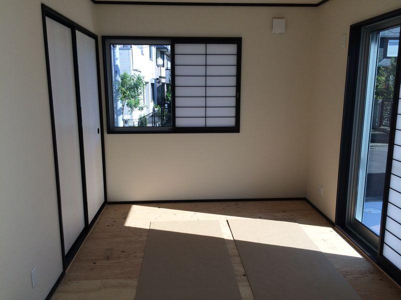 Non-living room. Japanese-style room 4.5 Pledge