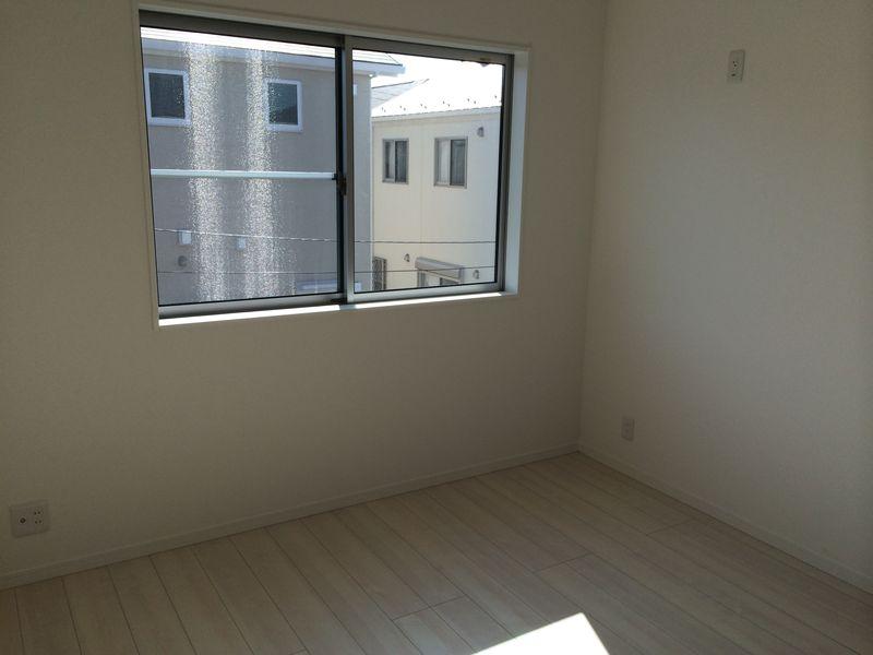 Non-living room. Western-style 6 Pledge