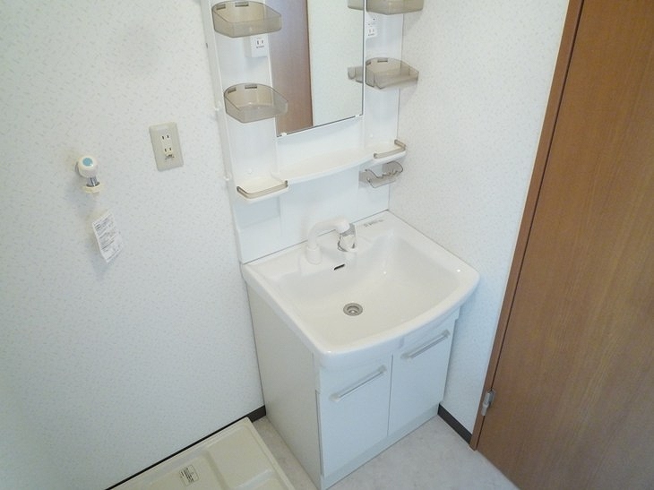 Washroom. Washroom