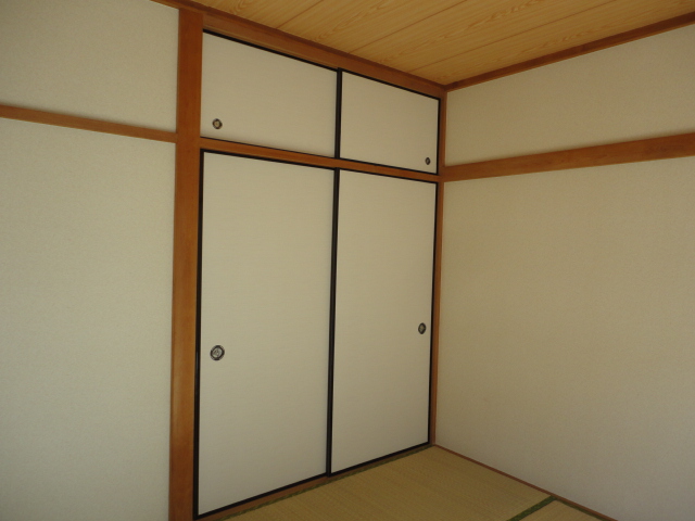 Living and room. Japanese-style storage