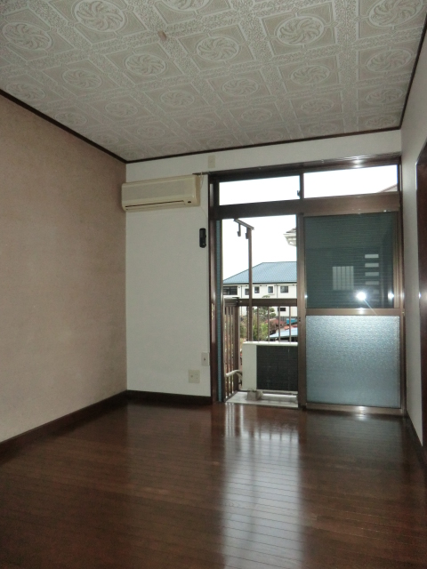 Living and room