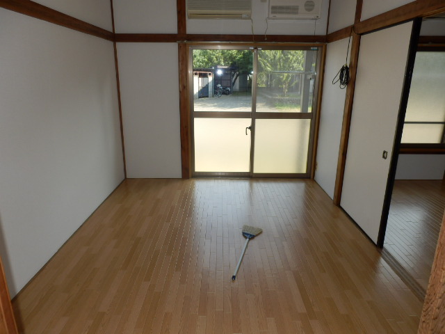 Living and room