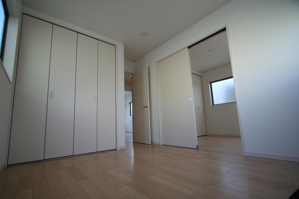 Non-living room. Indoor (11 May 2013) Shooting