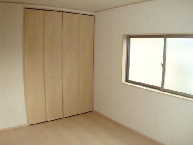 Non-living room. Local (September 2013) Shooting