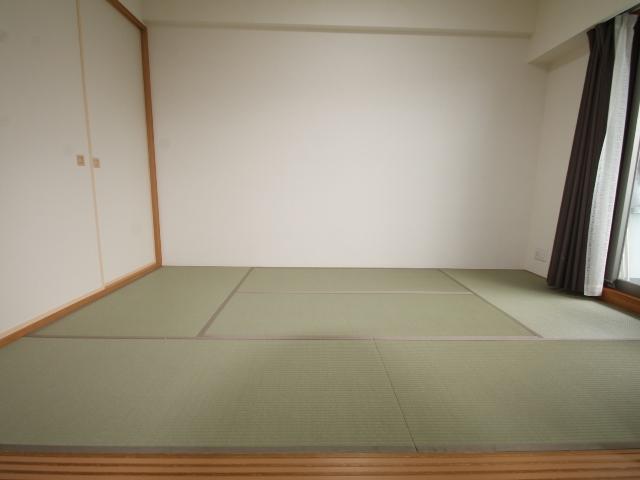 Non-living room. Sol Grande Mates Tamasakai green coat Japanese-style room