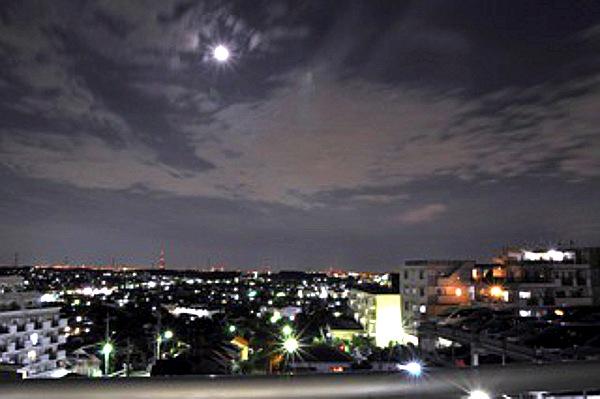 View photos from the dwelling unit. Local (12 May 2013) Shooting