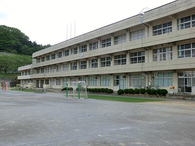 Primary school. Odo 1000m up to elementary school