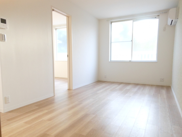 Living and room