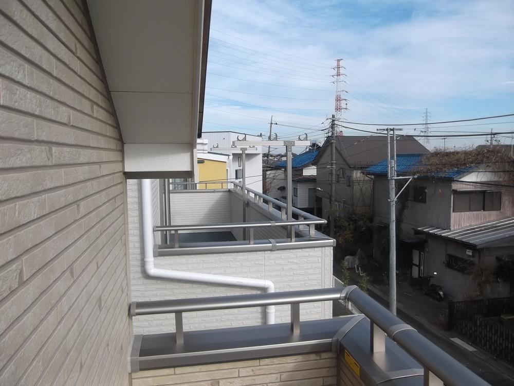 View photos from the dwelling unit. View from the site (December 2013) Shooting