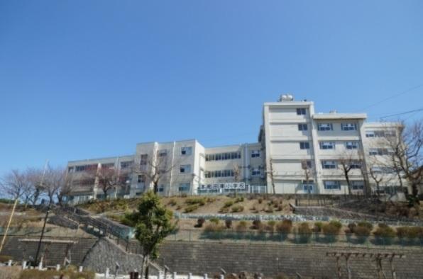 Primary school. Elementary school to 240m Honmachida East Elementary School