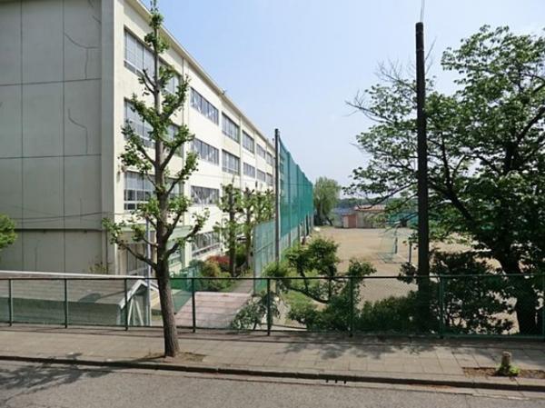 Junior high school. 500m to junior high school junior high school Yakushi