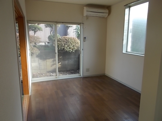 Living and room