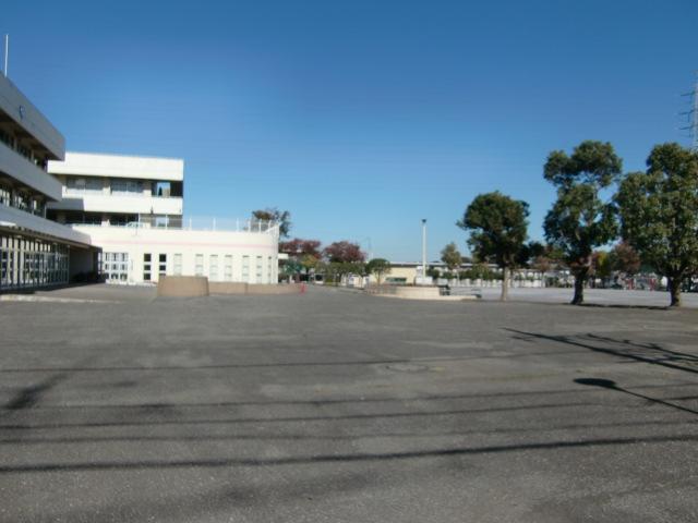 Primary school. Naruse 220m to Central Elementary School
