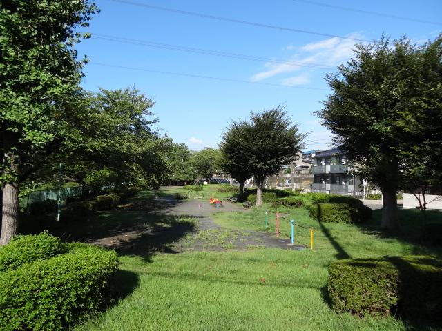 park. 750m until Koshinzuka park