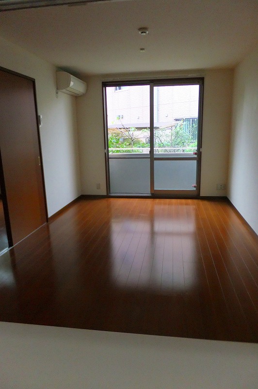 Living and room