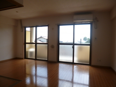 Other room space. ☆ The window is large ☆ living ☆