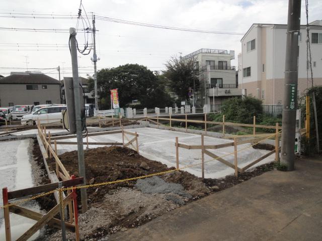 Local appearance photo. 1 Building