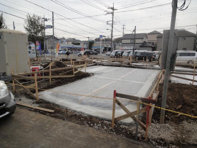 Local appearance photo. Building 2