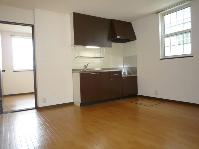 Living and room. DK