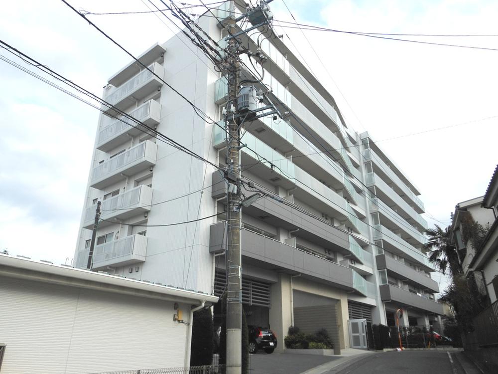 Local appearance photo