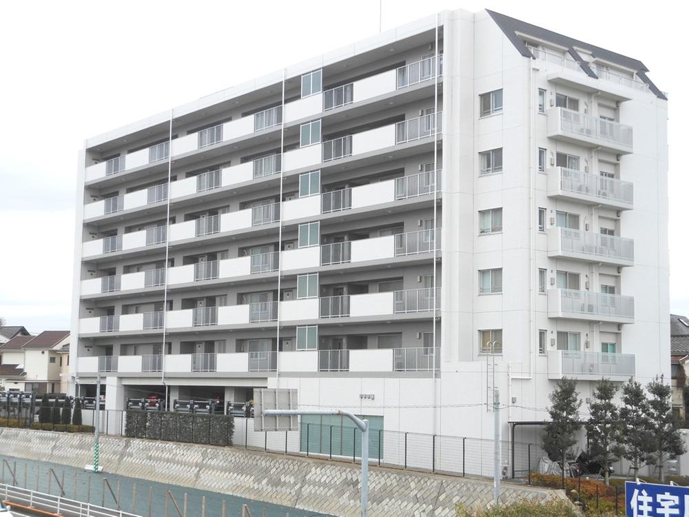 Local appearance photo